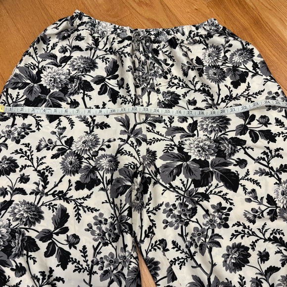 Anthropologie Maeve Silky Parachute Pants - Picture 14 of 15